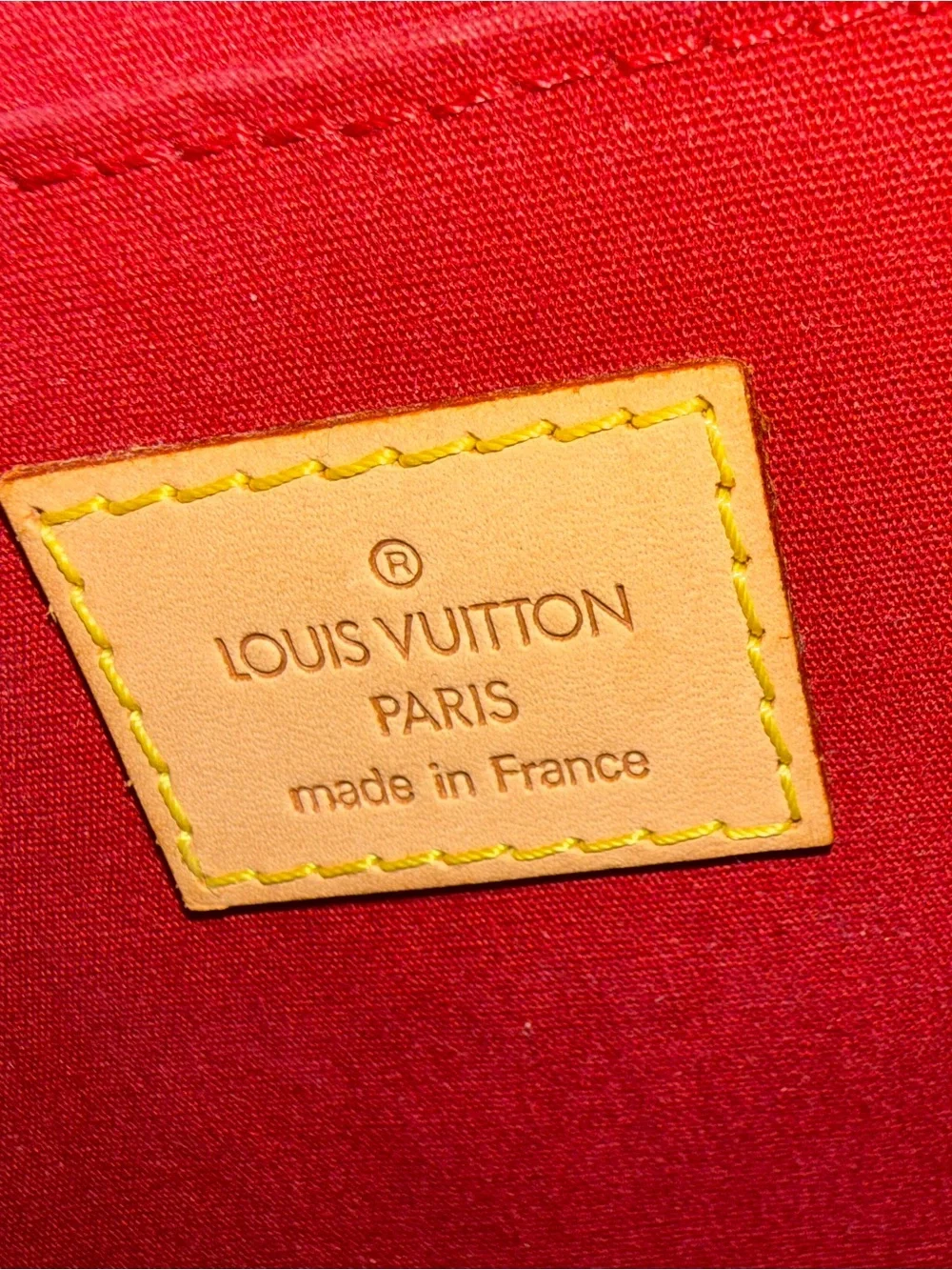 Louis Vuitton Vernis Roxbury Drive in Pomme D’Amour